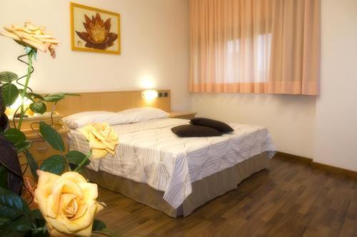 Hotel Polo Della Ceramica Faenza Ruang foto
